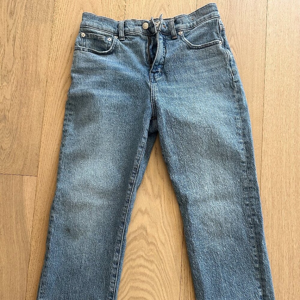 Madewell - The Petite '90s Straight Jean in Rondell Wash - Size 27